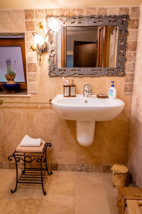 Bed and Breakfast Daiconi Boutique House Minis Экстерьер фото